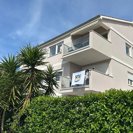 Hvarlove Seaview Luxury חוואר